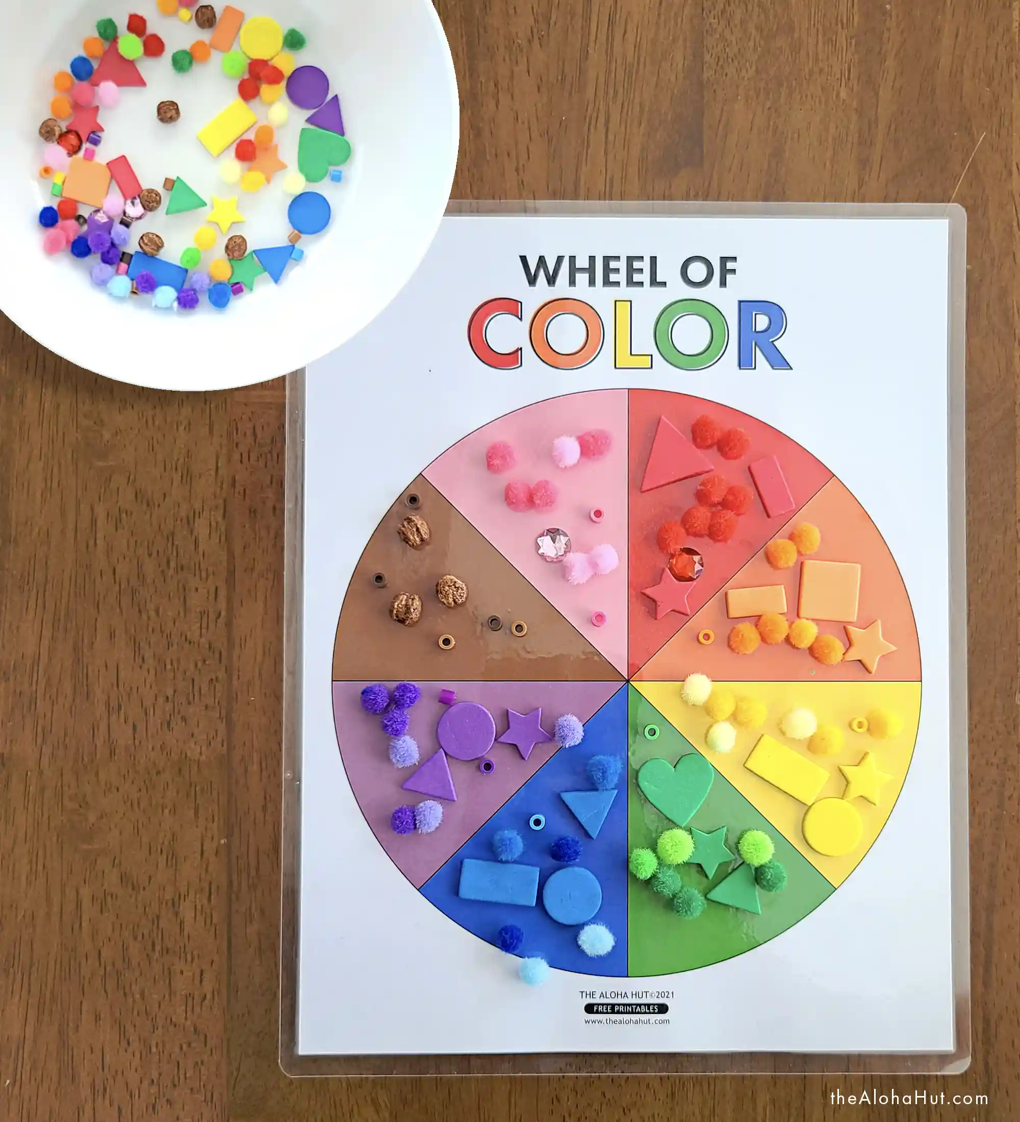 Printable preschool and toddler activity pages for early childhood learning. These printable color wheel and color block worksheets are perfect for helping your little one learn their colors. Use them to sort objects, toys, etc by color. You could even use them as playdough mats!