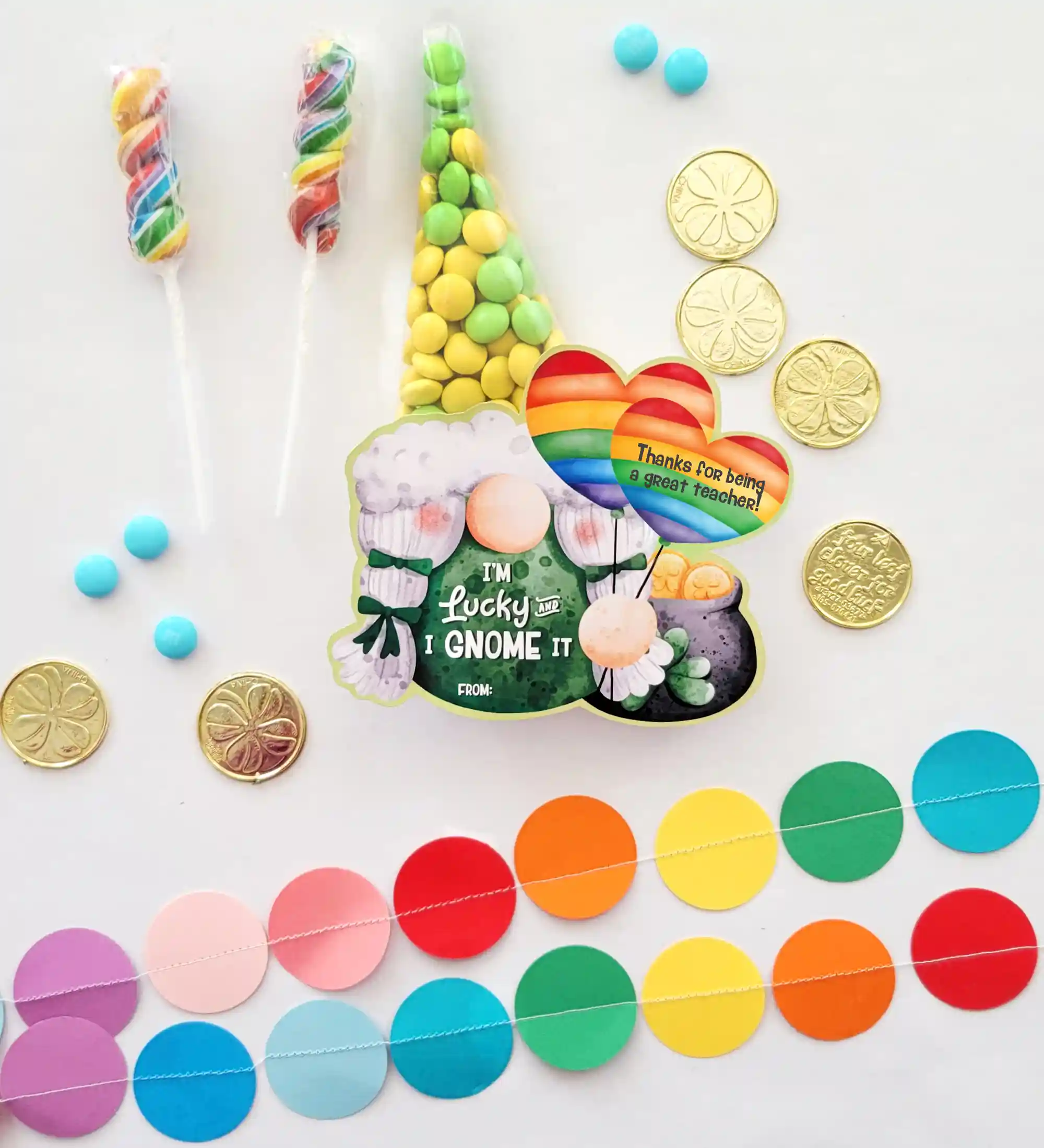 Printable St. Patrick's Day gift tag for a fun and easy gift for St. Patrick's Day. Gfit tag says: "I'm Lucky and I Gnome It. Thanks for being a great teacher!" Attach gift tag to a small bag of St. Patrick's Day treats like M&Ms, skittles, etc. to make the gnome's hat.