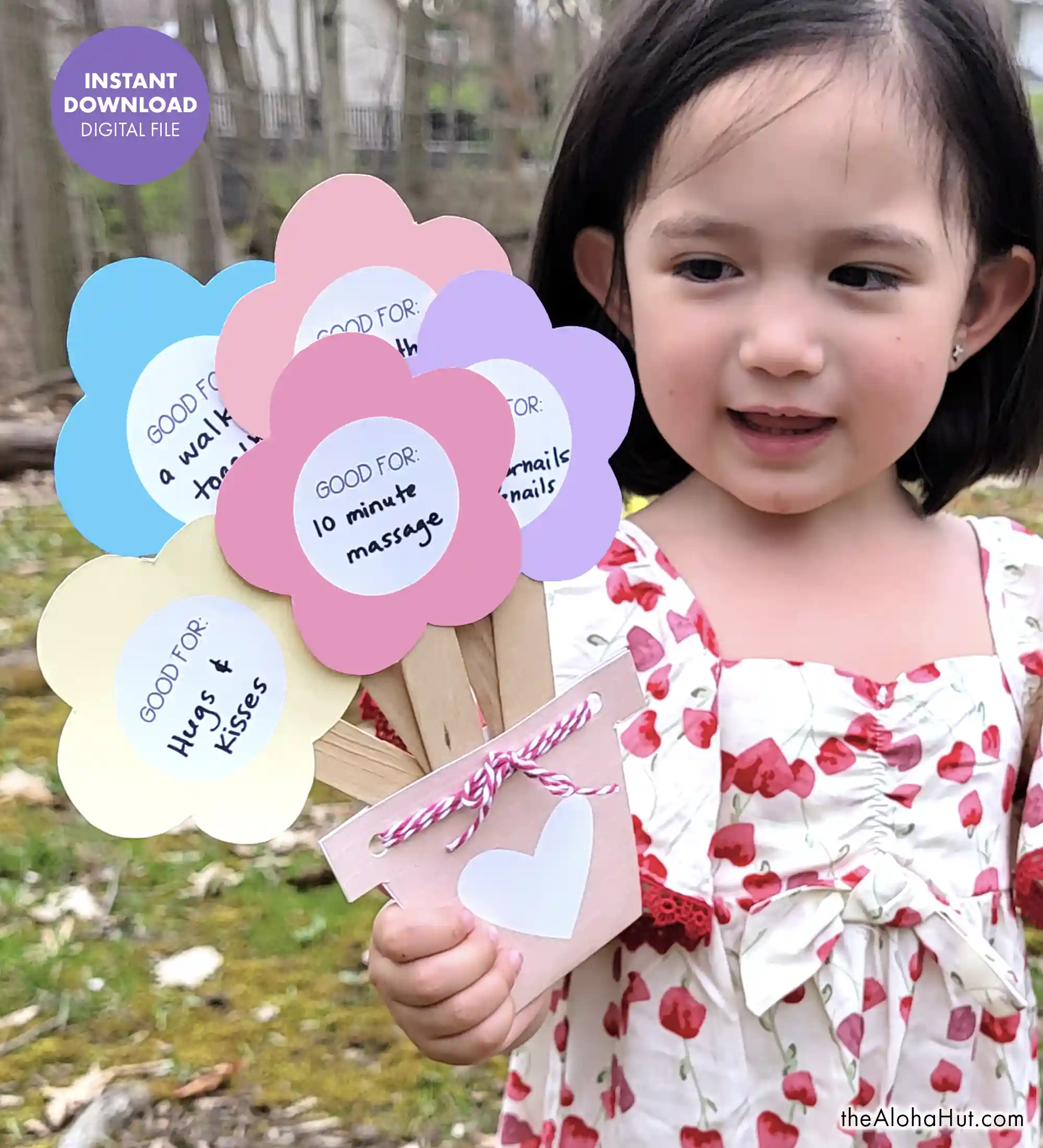 Easy Mother's Day gift idea for mom and/or grandma. Download the printable flowers and turn them into a coupon booklet for mom or grandma! Personalize your bouquet of flowers with acts of service and fun things you can do with mom or grandma.